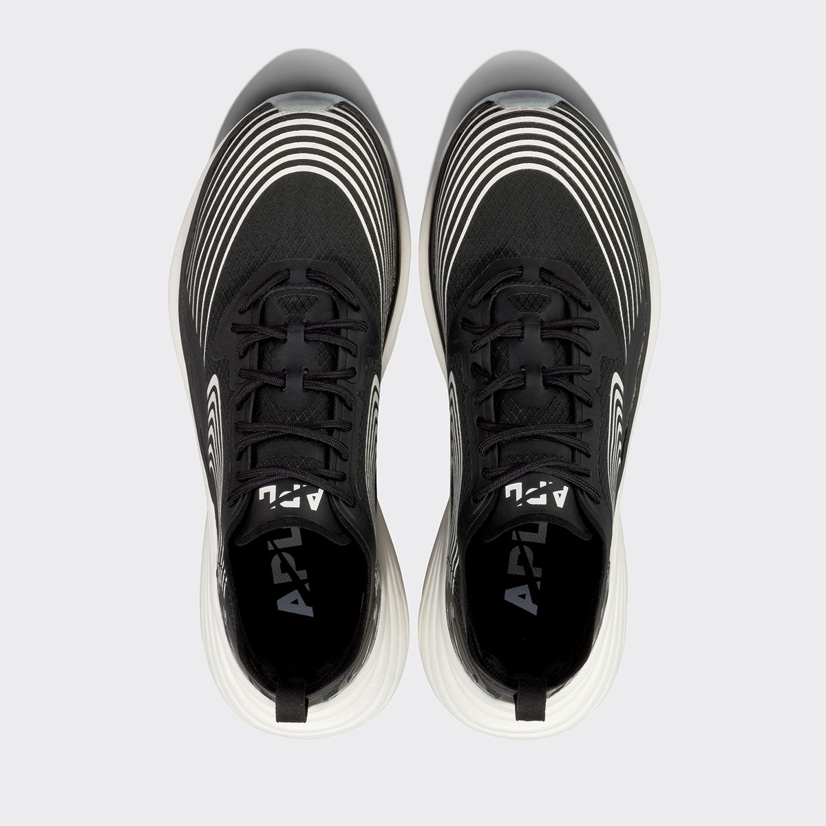 Men's Streamline Black / White / White