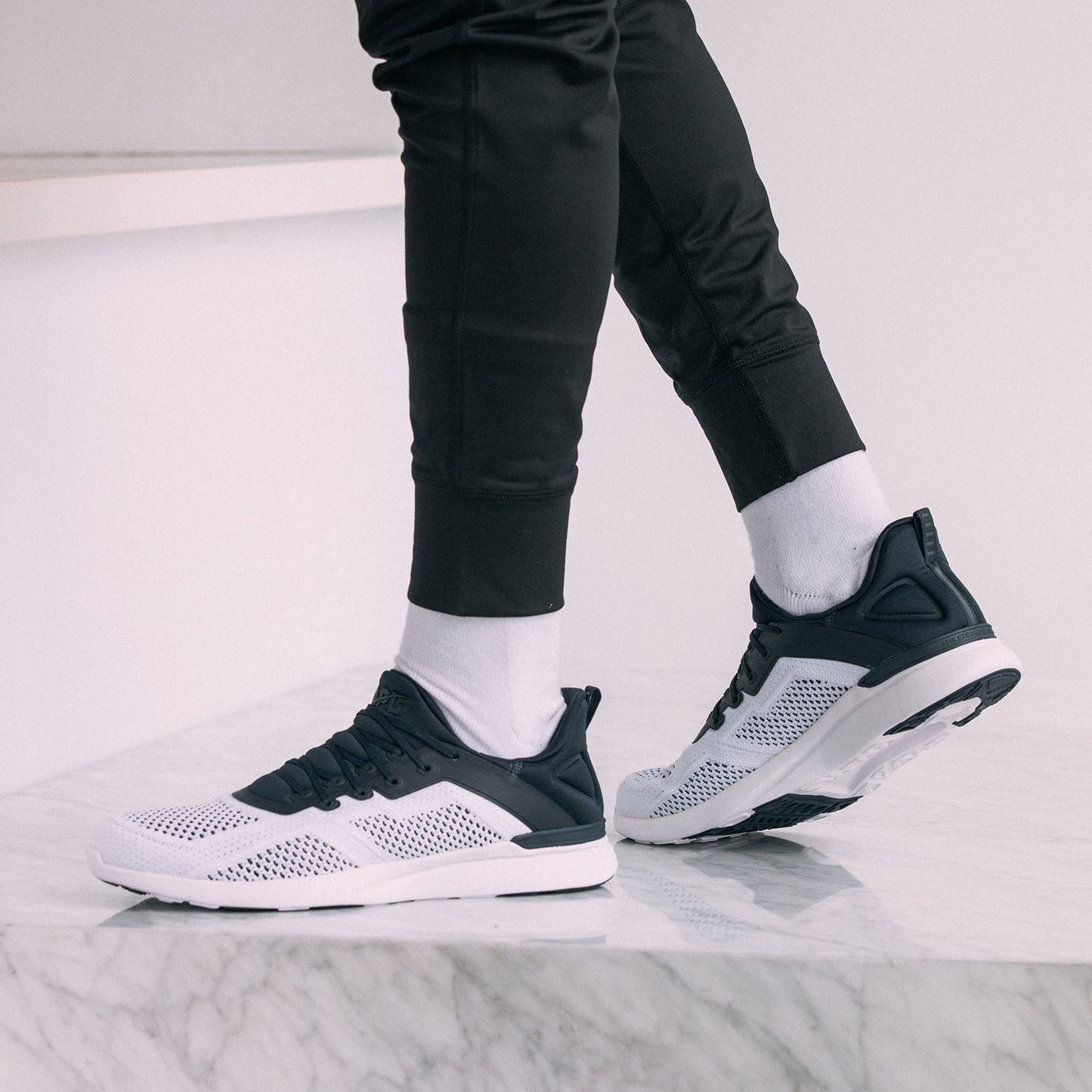 Women's TechLoom Tracer White / Midnight